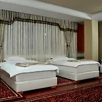 New Star Hotel